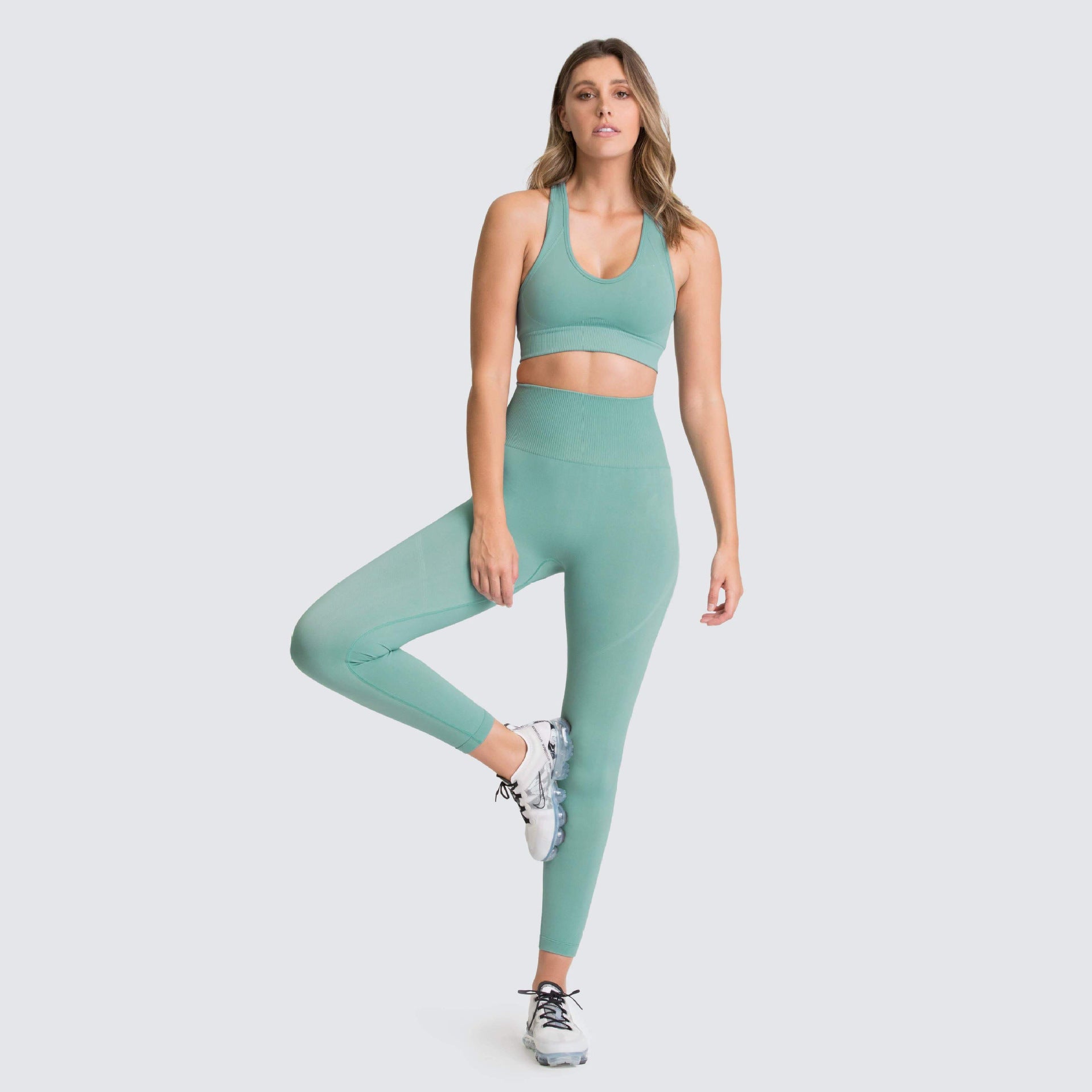 Ensemble de sport sans couture en nylon pour femme